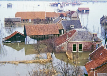 Determining damage in built-up areas due to extreme showers