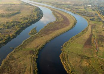 Natural climate buffers combine nature development with water storage and greenhouse gas capture