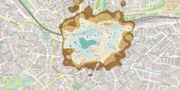 Effect of source location on the spread of groundwater contamination by open geothermal energy systems